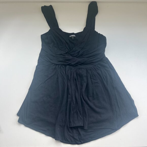 Women’s Small Flowy Tank Bundle - Picture 2 of 9